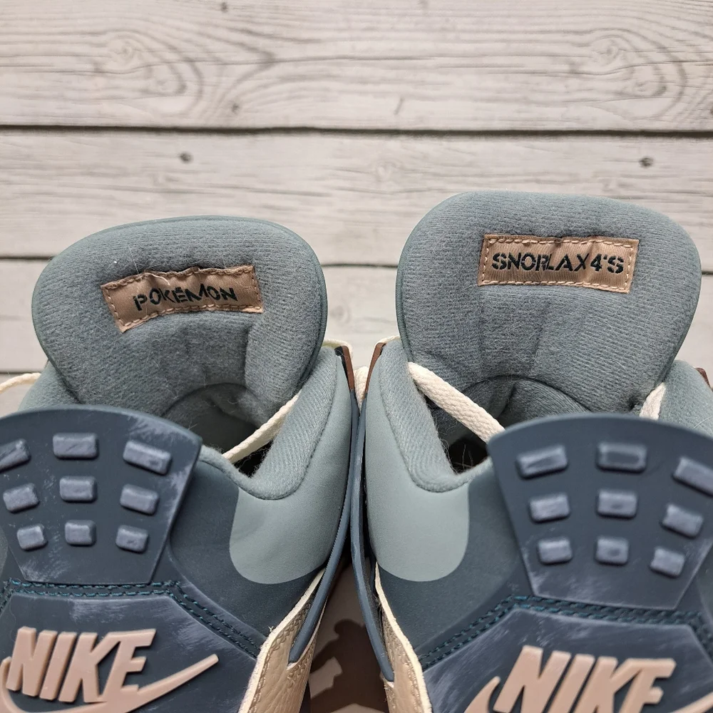 Jordan iconic retro
